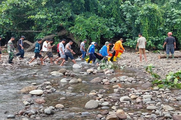Korban Hanyut di Minahasa...