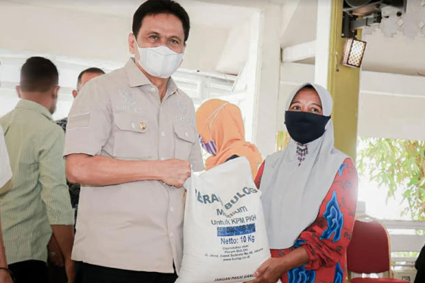 Warga Barru Akan Terima...
