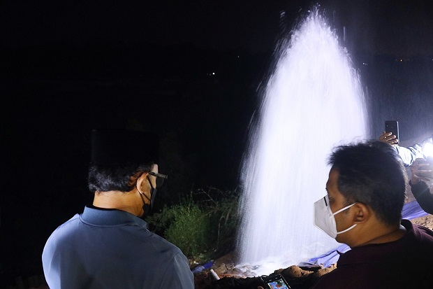 Pipa Air Perumda Tirta...