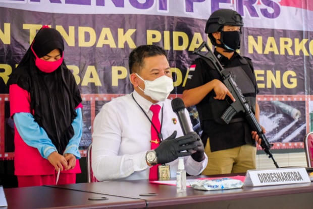 Selundupkan Sabu 1 Kg...