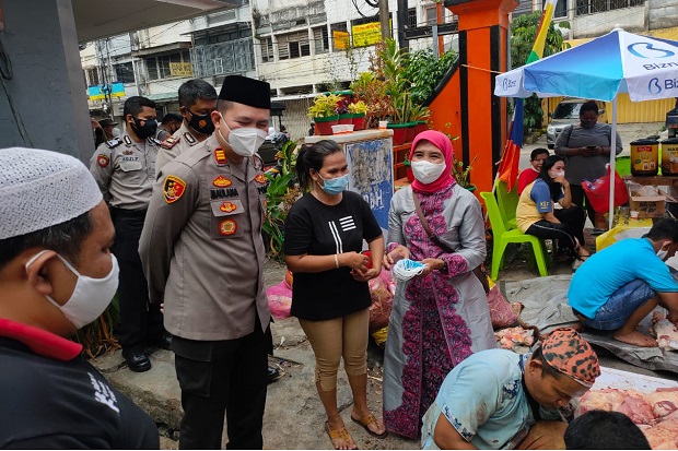 Polisi Pantau Penyembelihan...
