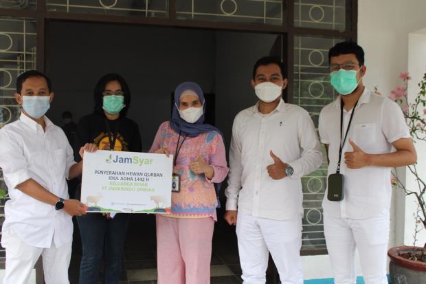 Berbagi di Tengah Pandemi,...