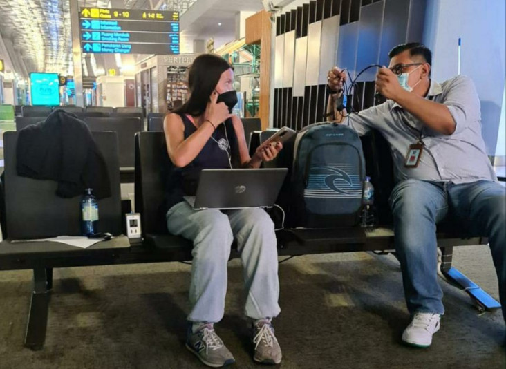 Bule Cantik Rusia Diusir...