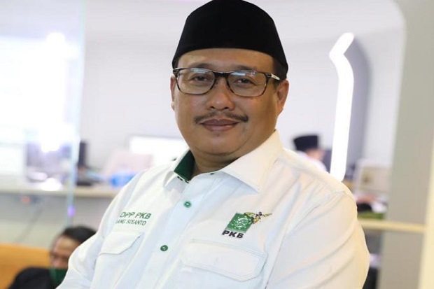Prihatin Lonjakan Covid-19,...