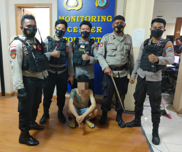 Aksi Kejar-kejaran Polisi...