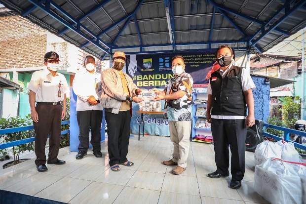 Wali Kota Bandung Sumbang...