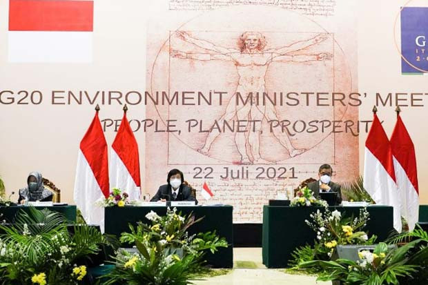 Menteri LHK Ajak Negara...