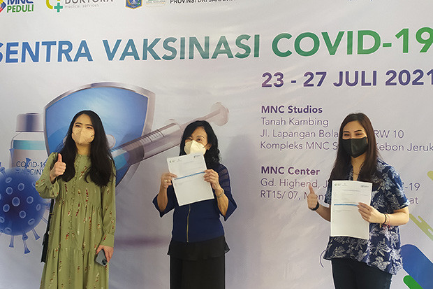 Sentra Vaksinasi MNC...