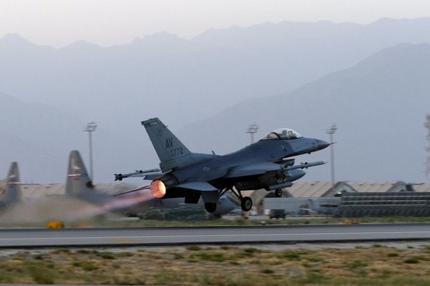 Bombardir Militer AS...