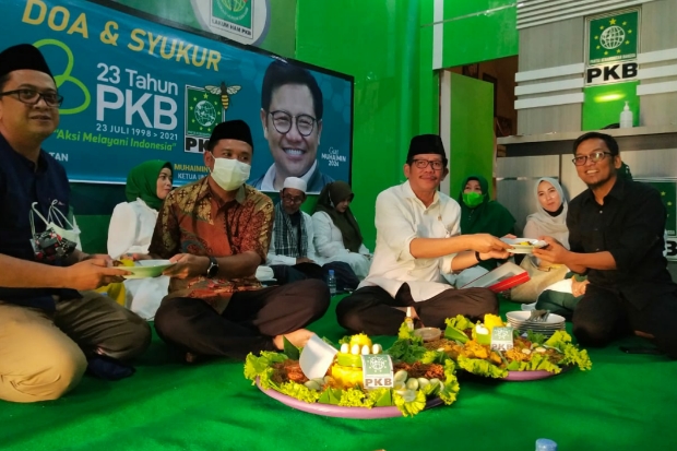 PKB Sulsel Peringati...