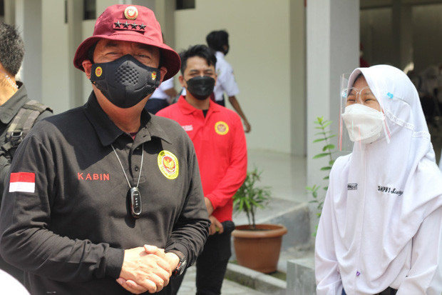 Selamatkan Warga dari...