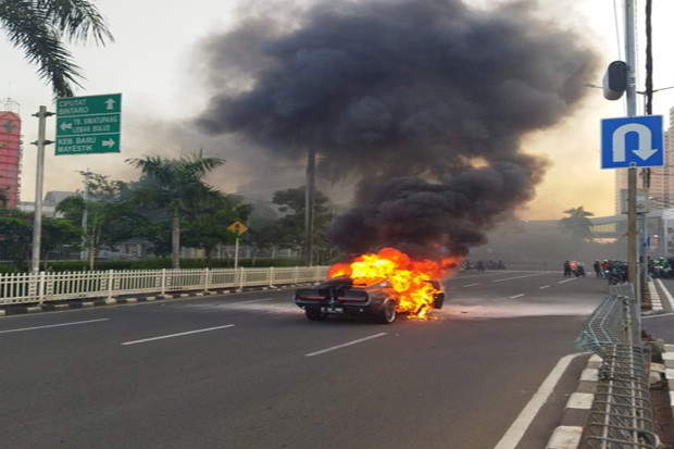 Duh Sayang Banget, Mobil...