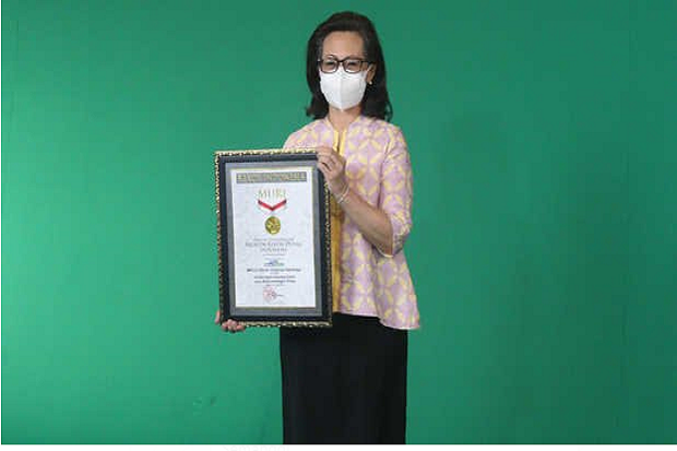 Tahun Ke-10 Melayani,...