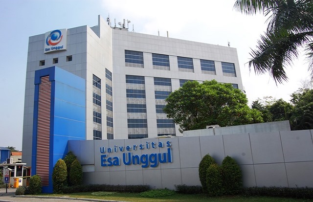 64 Mahasiswa Universitas...