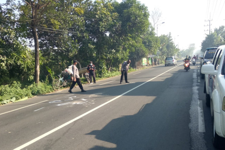 Tragis, Emak-emak Seketika...