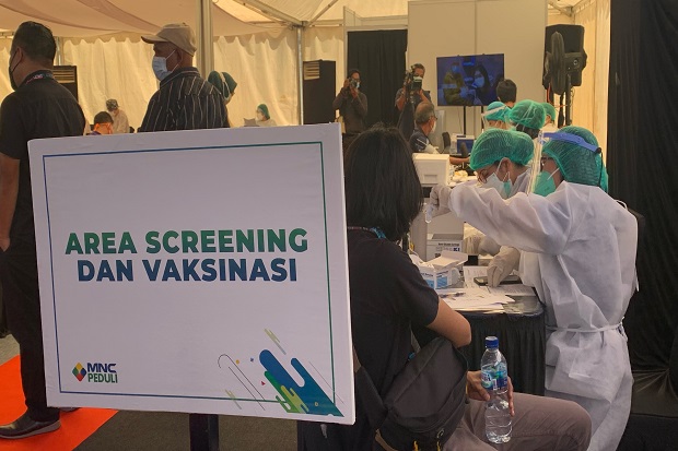 Sentra Vaksinasi Covid-19...