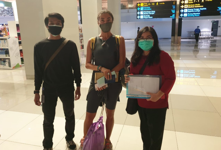 Ditipu Agen Visa, Bule...