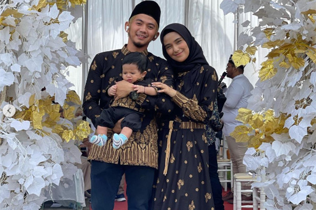 Rizki 2R dan Nadya Mustika...
