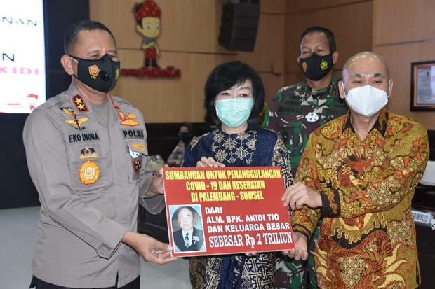 Akidi Tio Sumbang Rp2...