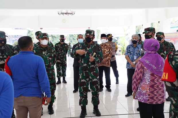Panglima TNI Pastikan...