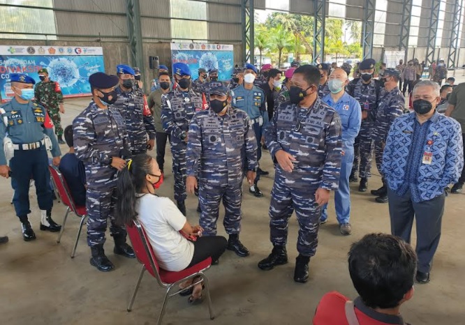 Serbuan Vaksinasi, TNI...