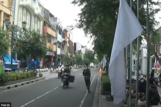 Ekonomi Terpuruk, PKL...
