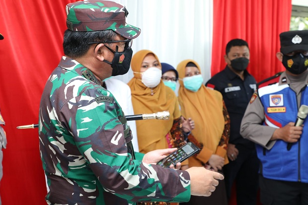 Panglima TNI Cek Kesiapan...