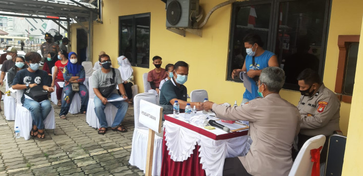 Mengintip Posko PPKM...