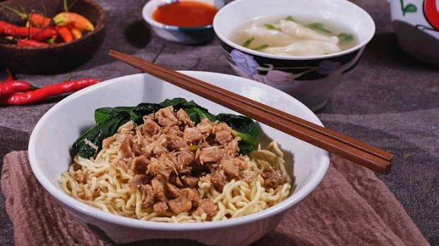 Nikmatnya Mie Ayam Kampung...