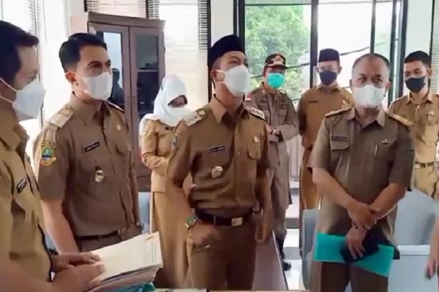 Dikritik Wakilnya Lewat...