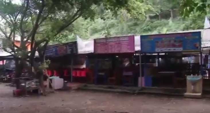 Pedagang di Kawasan...