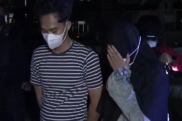 Sepasang Mahasiswa Digerebek...