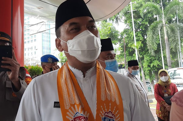 Soerjadi Soedirdja Gubernur...