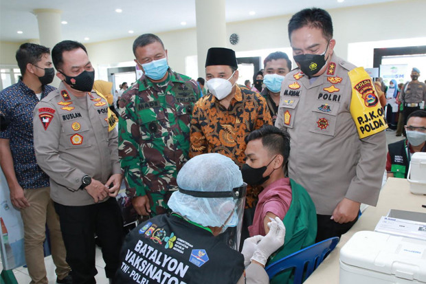Diikuti Ribuan Mahasiswa,...