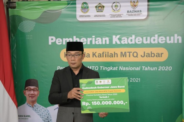 Ridwan Kamil Bagikan...