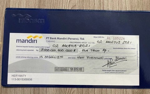 Uang Rp2 T Akidi Tio...