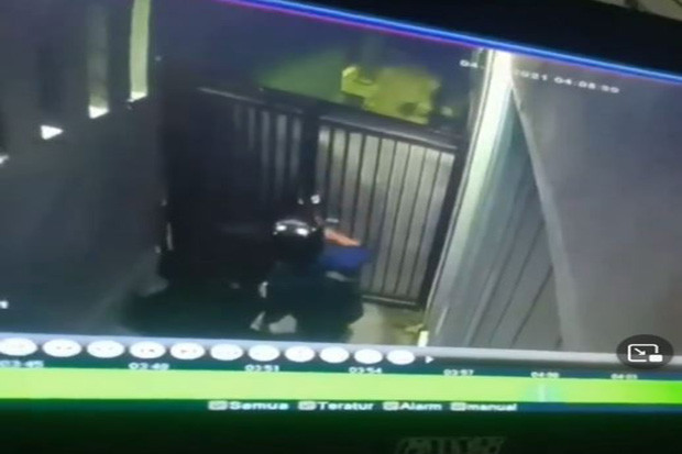 Aksi Pencurian di Bekasi...