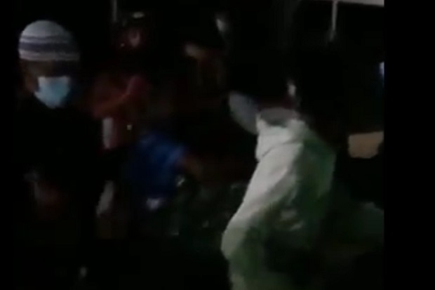 Diambil Paksa Keluarga,...