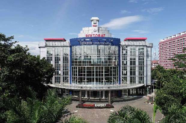 Telkom University Kembali...