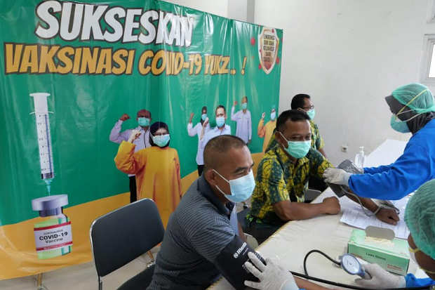 Ratusan Tenaga Kesehatan...