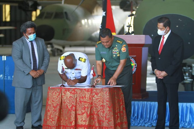 Panglima TNI Bantu Perbaikan...
