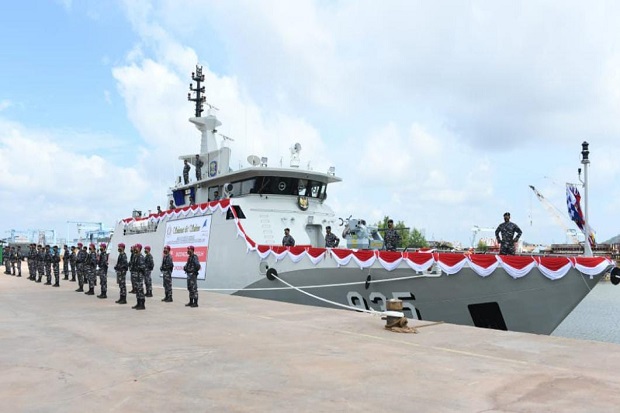 Kapal Perang Canggih...