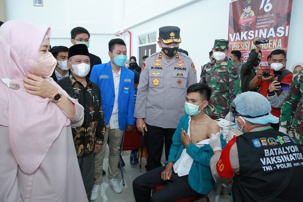 Tutup Serbuan Vaksinasi...