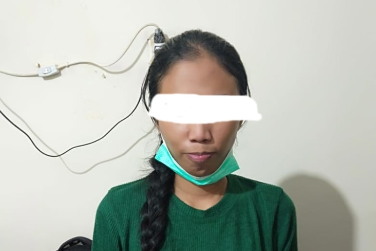 Tipu Warga Puluhan Juta...