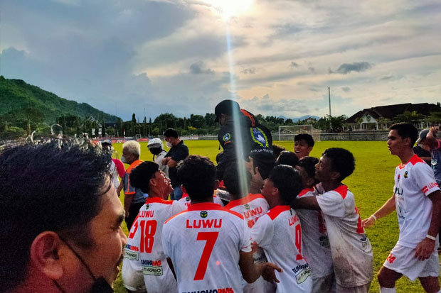 Tim Sepak Bola Luwu...