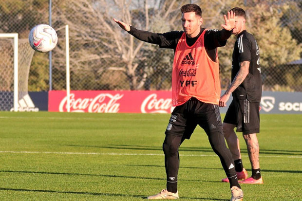 Messi Agen Bebas, Man...