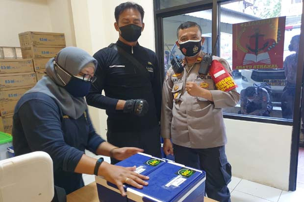 Buka 43 Gerai Vaksin...