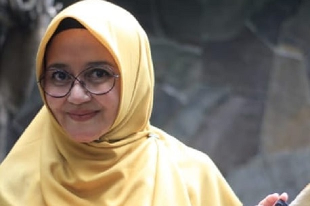 Novia Kolopaking Artis...