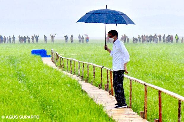 Jokowi Berupaya Bikin...