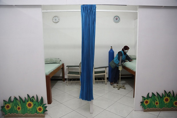 Berjibaku Tangani COVID-19...